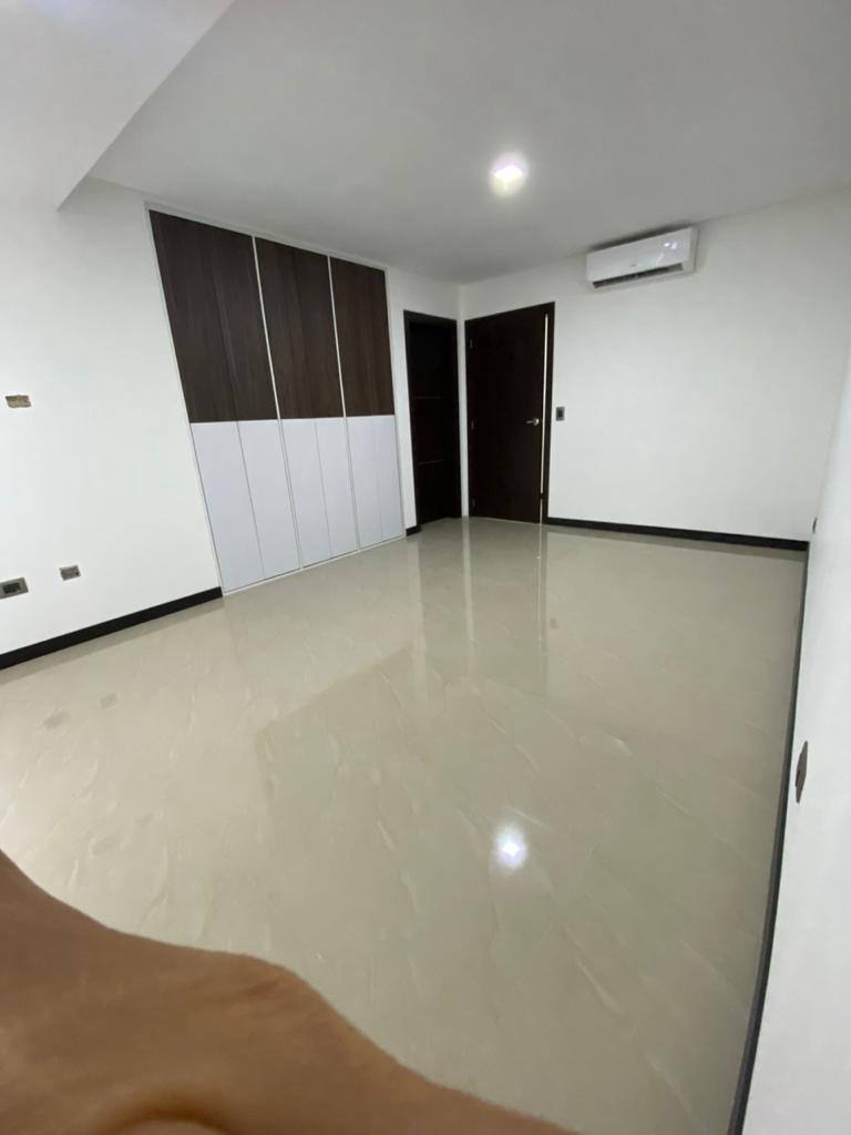 Квартира, 3617 м², 400 000$ — FAKTOR